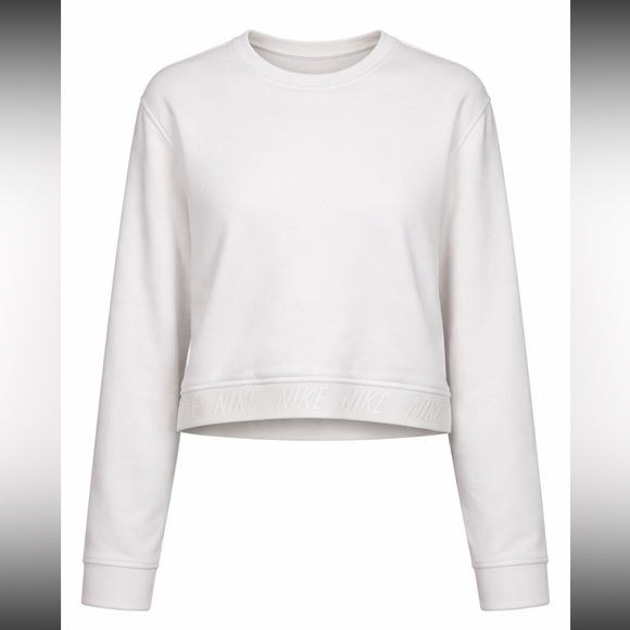 Nike Tops - Nike Women's White Dri-FIT Therma Sphere Element Cropped Crewneck Sweatshirt